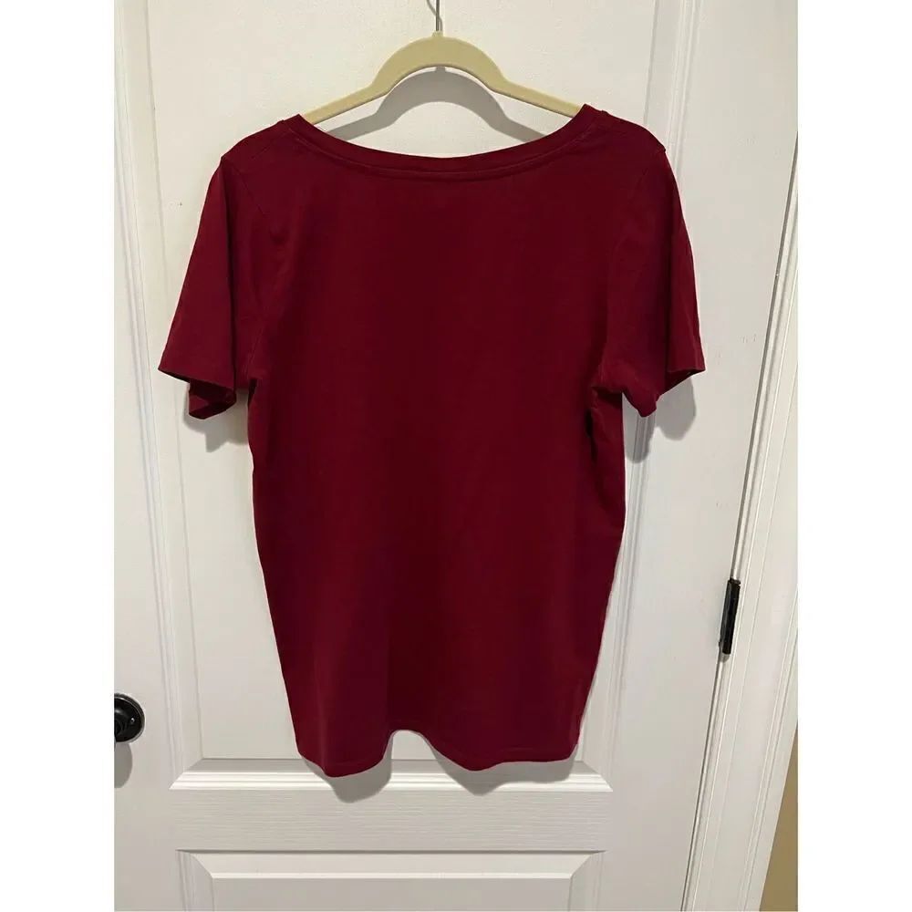 Zenana Outfitters Garnet V-neck Top